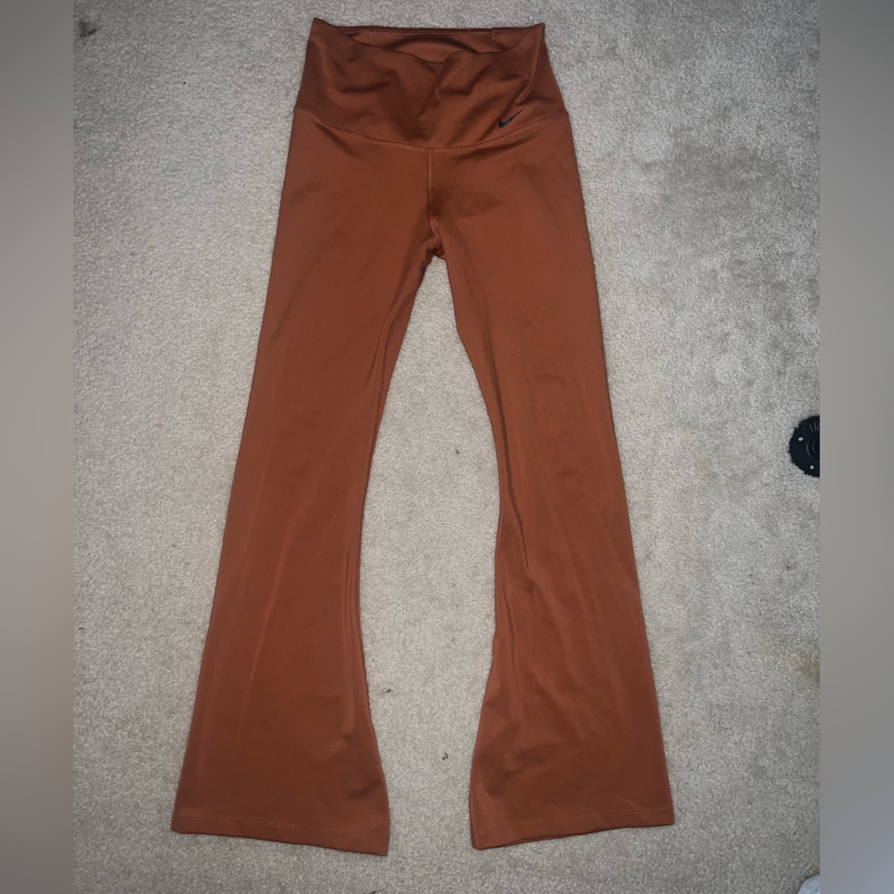 Nike Yoga Pants